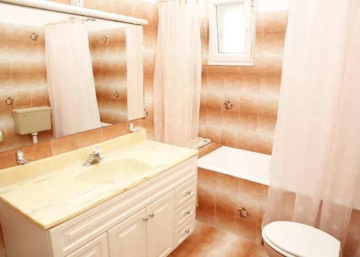 Ivic Croatia * Vodice